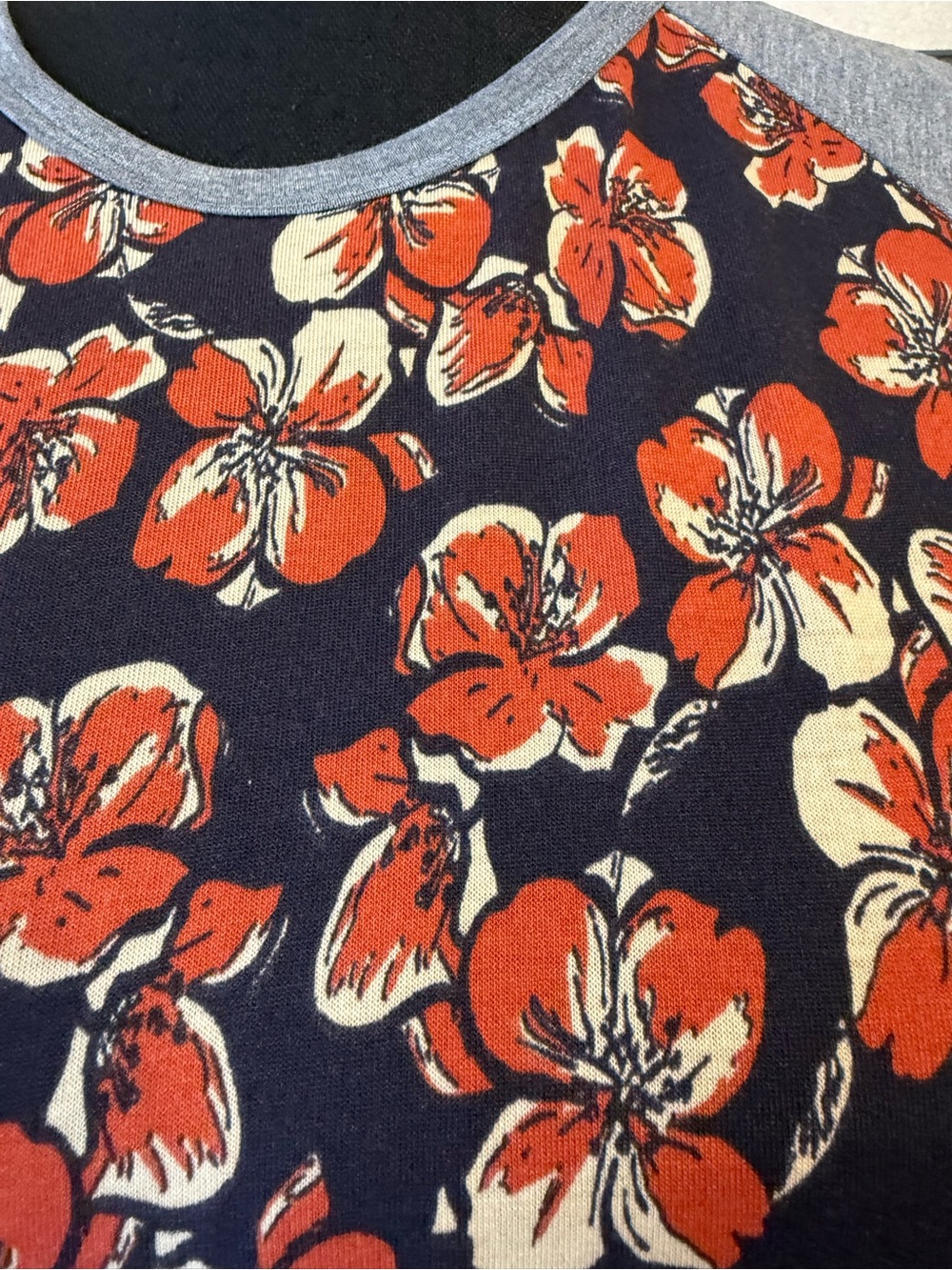 Lularoe Raglan Randy tee size small - Picture 2 of 9